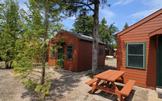 Mackinac Lakefront Cabin Rentals