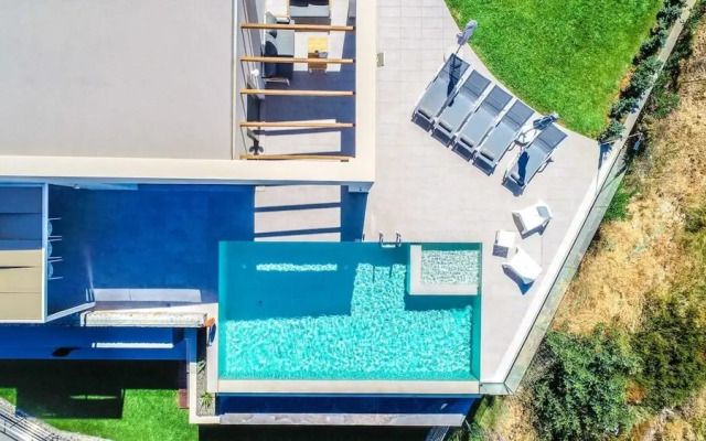Villa Con Vista- Heated Pool 4 bdr Sleeps 8