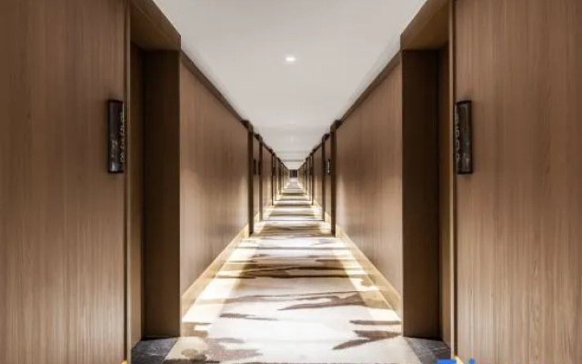 Zhuzhu International Hotel (Jinyi Times Square)