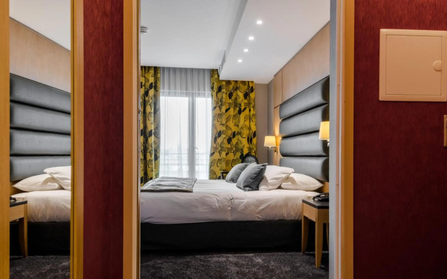 Hotel Bristol