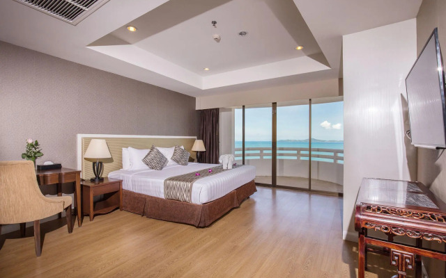 D Varee Jomtien Beach