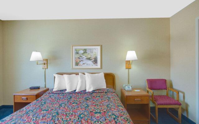 Days Inn by Wyndham Auburn/Finger Lakes Region