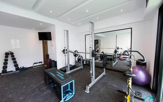 Sunset 202 Luxury With gym Club in Lac 1