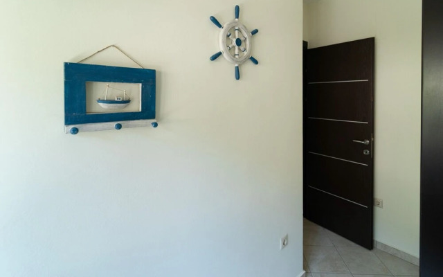 SeaView Flat Near the Beach