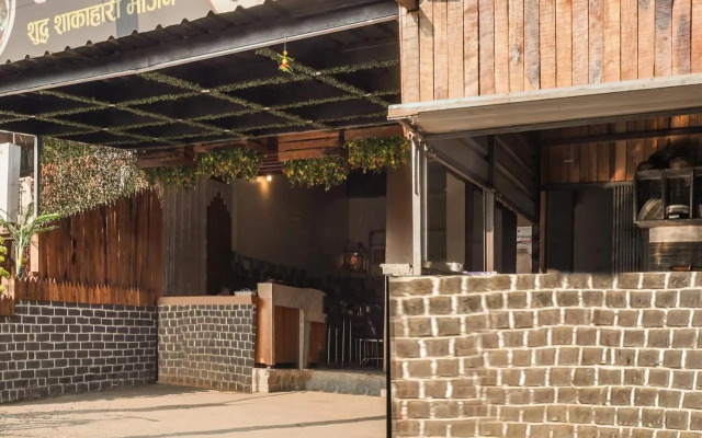 Hotel Chandra by OYO Rooms