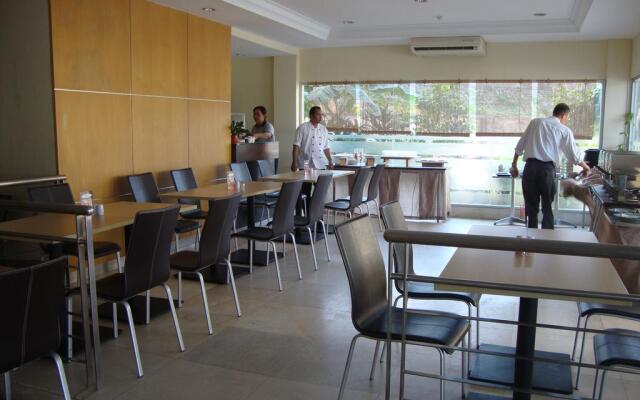 Triniti Hotel Batam