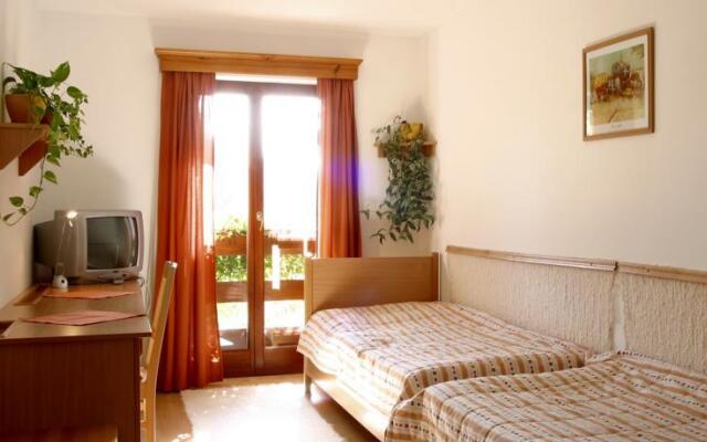 Gyarmati Panzió & Étterem