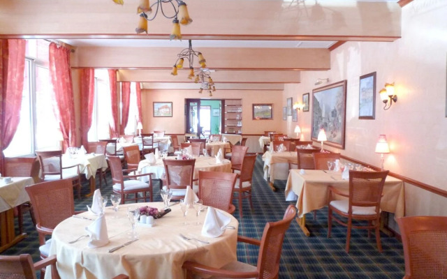 Hôtel & Restaurant Le Cardinal