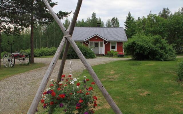 Puolukkamaan Pirtit Cottages