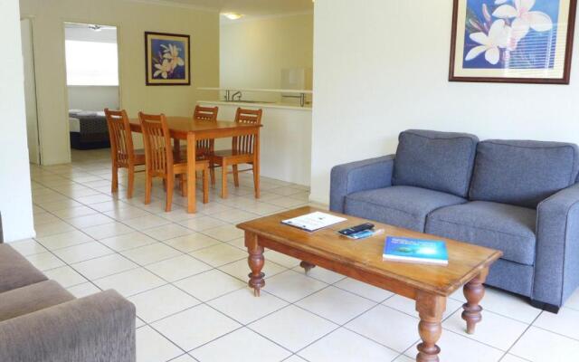 Cairns Queenslander Hotel & Apartments
