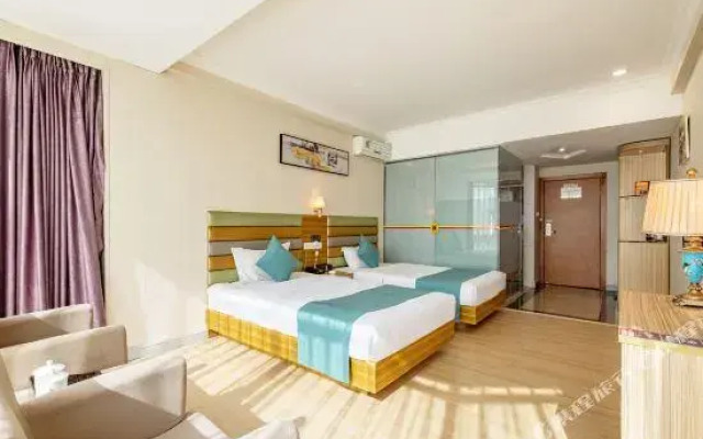 Super 8 by Wyndham Huizhou Bus Terminal