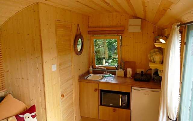 The Lookout Shepherd's Hut