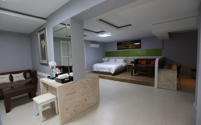 Opera 21 Hotel
