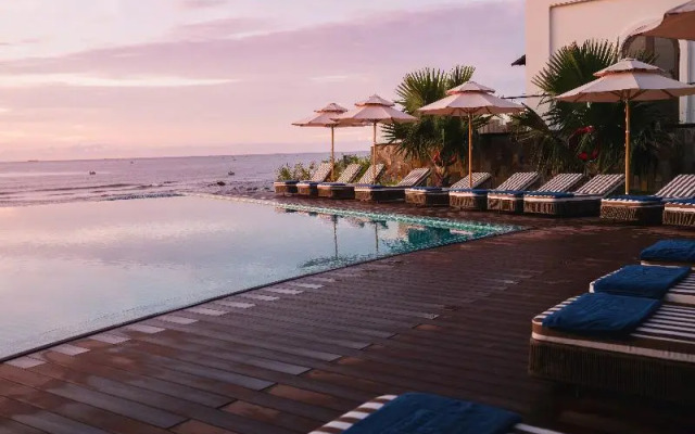 Edensee Kega Beach Resort