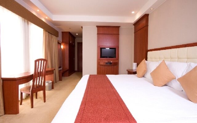 Lewis Grand Hotel