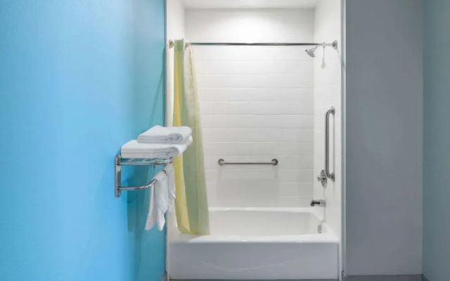 Americas Best Value Inn Houston Willowbrook