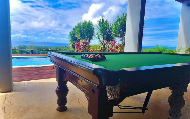 Nikao Hillside Suite