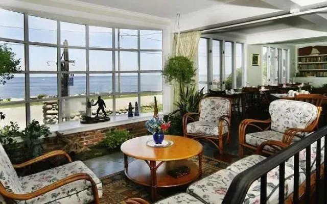 Seaward Inn