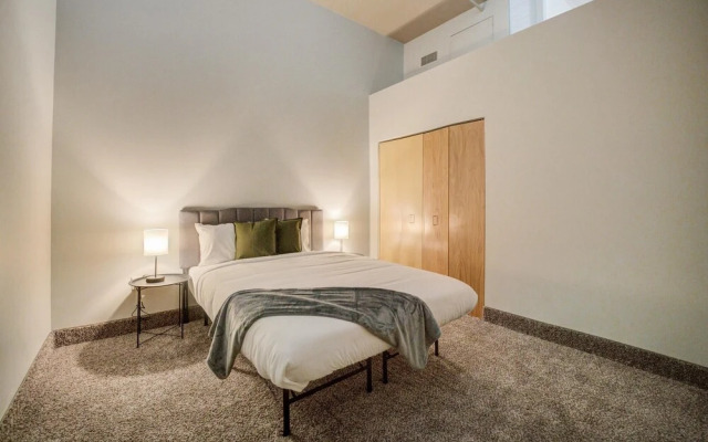 FRONTDESK Waterfront Apts Downtown Cleveland