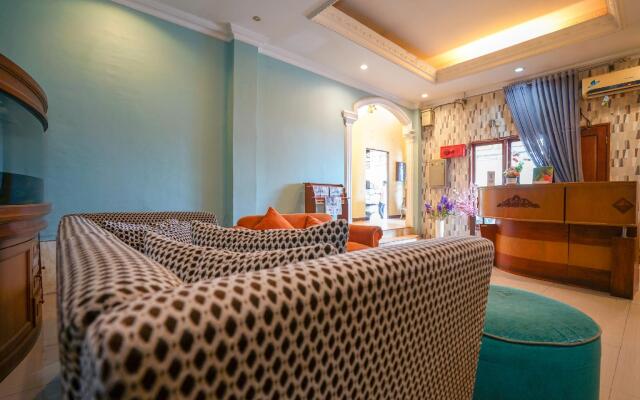 OYO 1273 Hotel Belvena