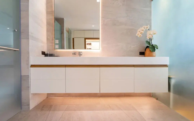 SeaView 2BR Duplex BluePoint 88 Patong