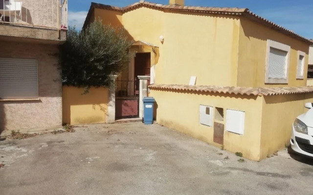 villa climatisée grande piscine 6-8 pers sans vis à vis