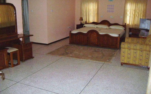 East Airport Guesthouse