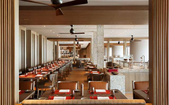 Kerry Hotel Hong Kong by Shangri-la