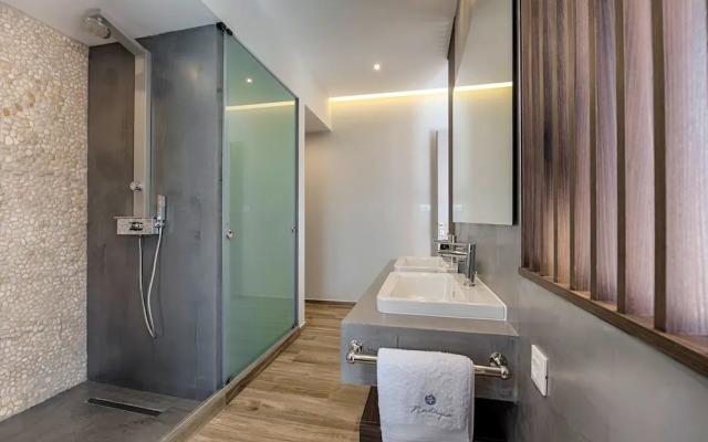 Nastazia Luxury Beach House