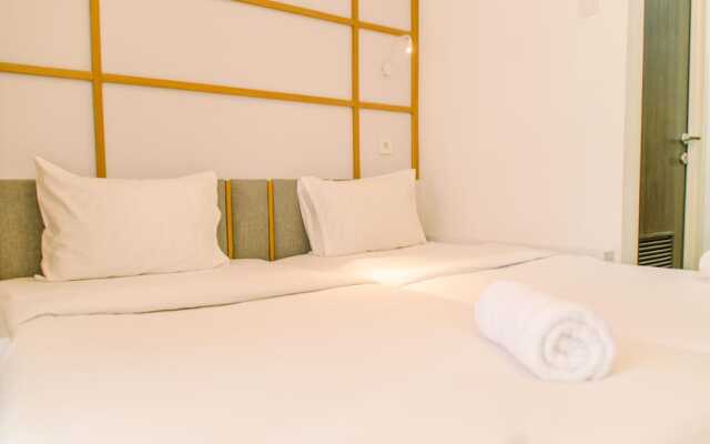 Homey and Cozy Stay Studio Room at Serpong Garden Apartmen