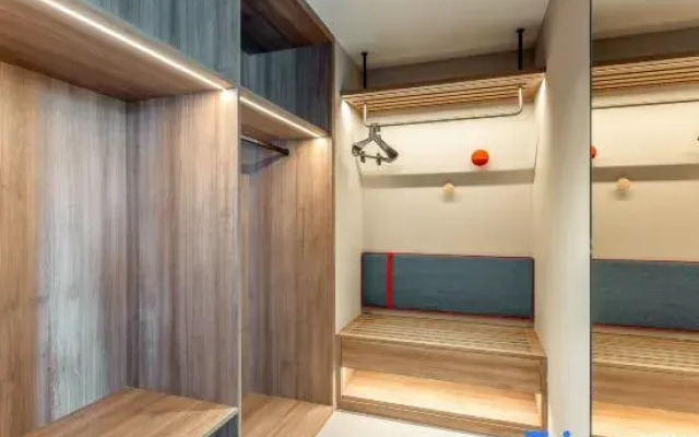 Holiday Inn Express Luoyang Longmen, an IHG hotel