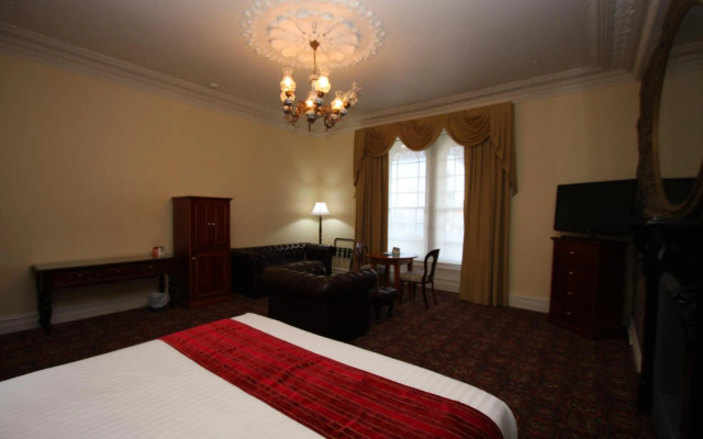 Quality Hotel Bentinck – Guest Rooms – Portland