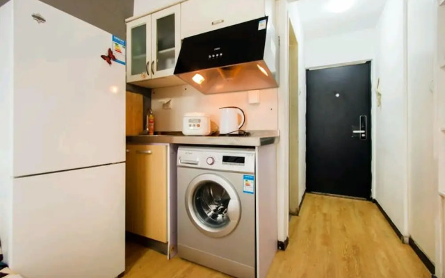 Life Times Cozy Room Downtown