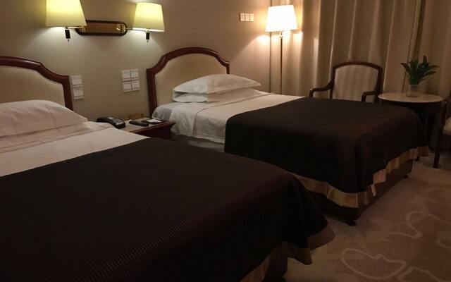 King Wing Hot Spring International Hotel