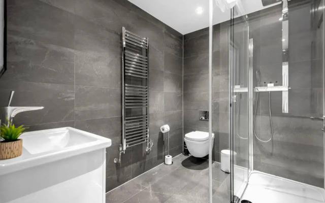 Artillery Lane Apartments by MySquare