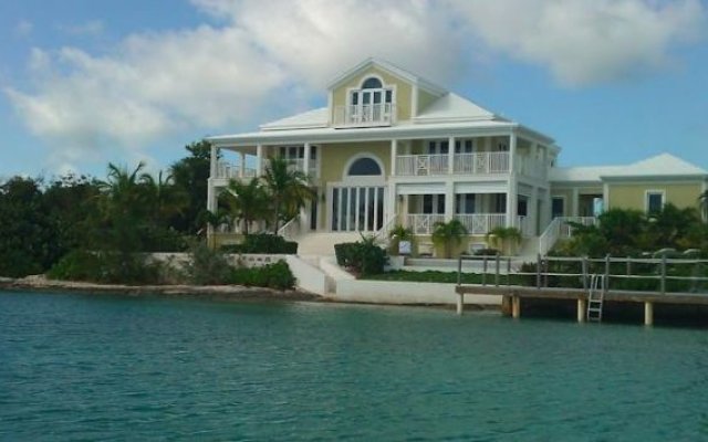 Breezy Shore Villa