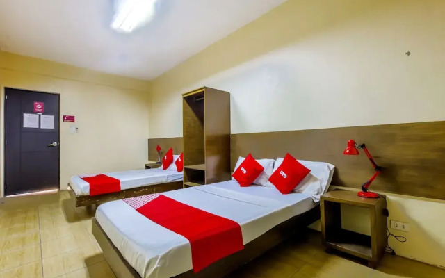 Metro Deluxe Residences