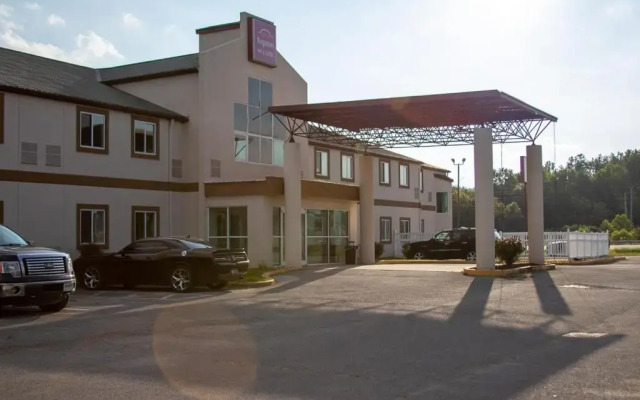 Morgantown Inn & Suites