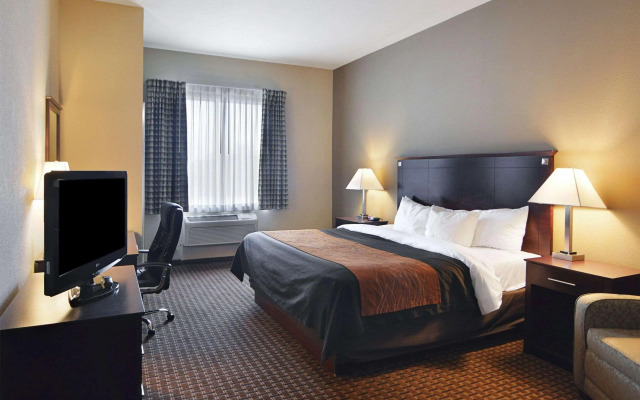 Comfort Inn & Suites Near Lake Lewisville