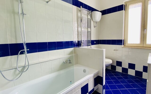 Cosy Flat with Sea View Balcony