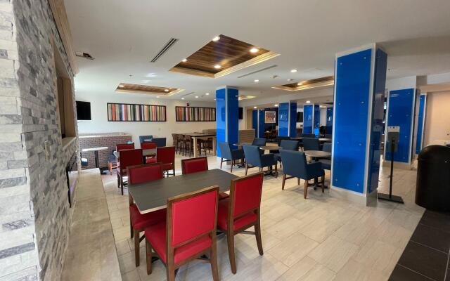 Holiday Inn Express Hotel & Suites Columbia East - Elkridge, an IHG Hotel