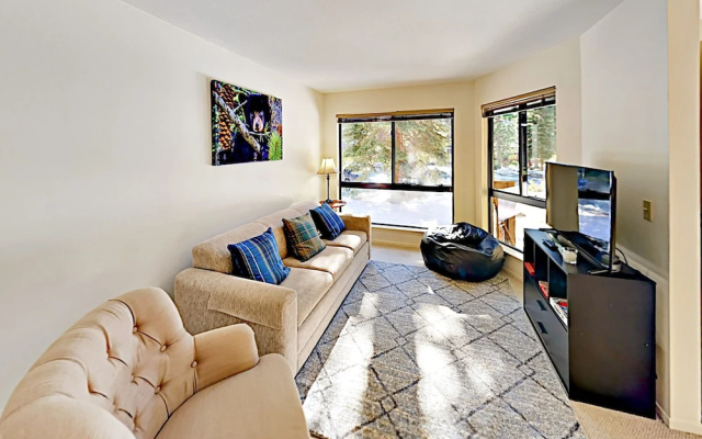 Sunny Unit 13 - 3 Br Condo