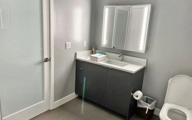 Melrose Rooftop Boutique Residences