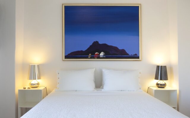 Villa Aerie - Sweeping Sea Views, Eclectic Style by Villarentalsgr
