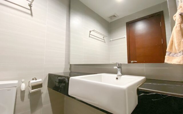 Modern Classic Studio At West Vista Apartment