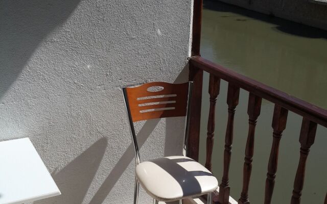 Şehrizade Konakları