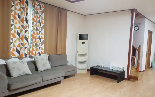 Hwangto-green Village