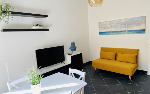 Cosy Flat with Sea View Balcony