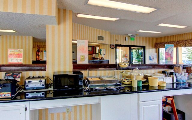 Quality Inn Auburn Campus Area I-85
