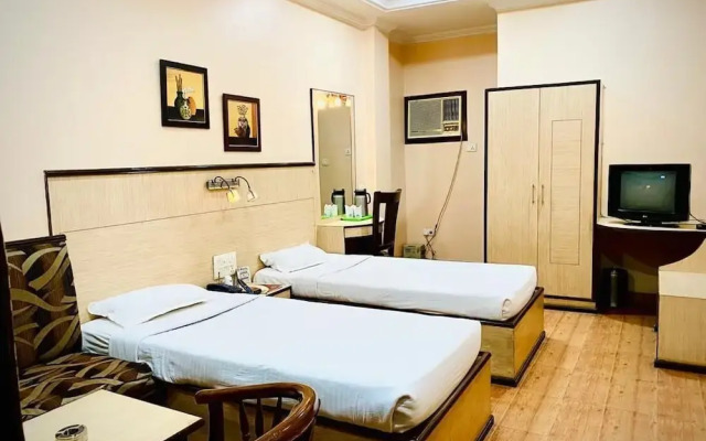 Hotel Prayag Inn